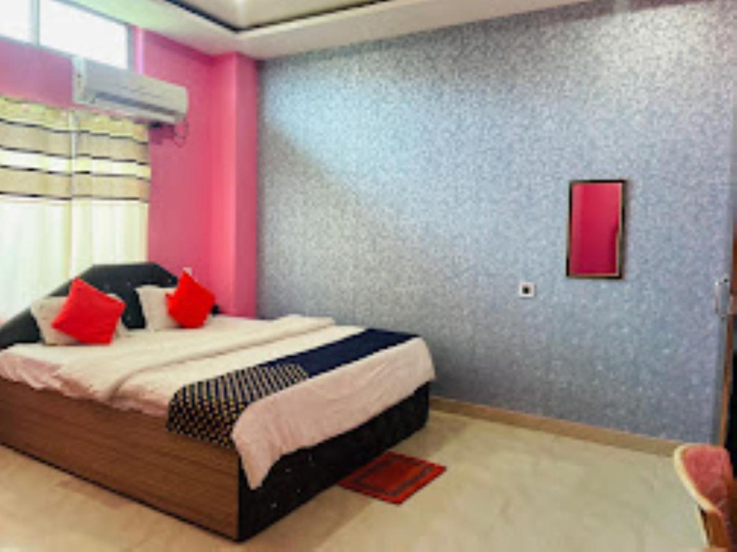 Hotel Royal Palace Bongara Kaharpara Екстер'єр фото